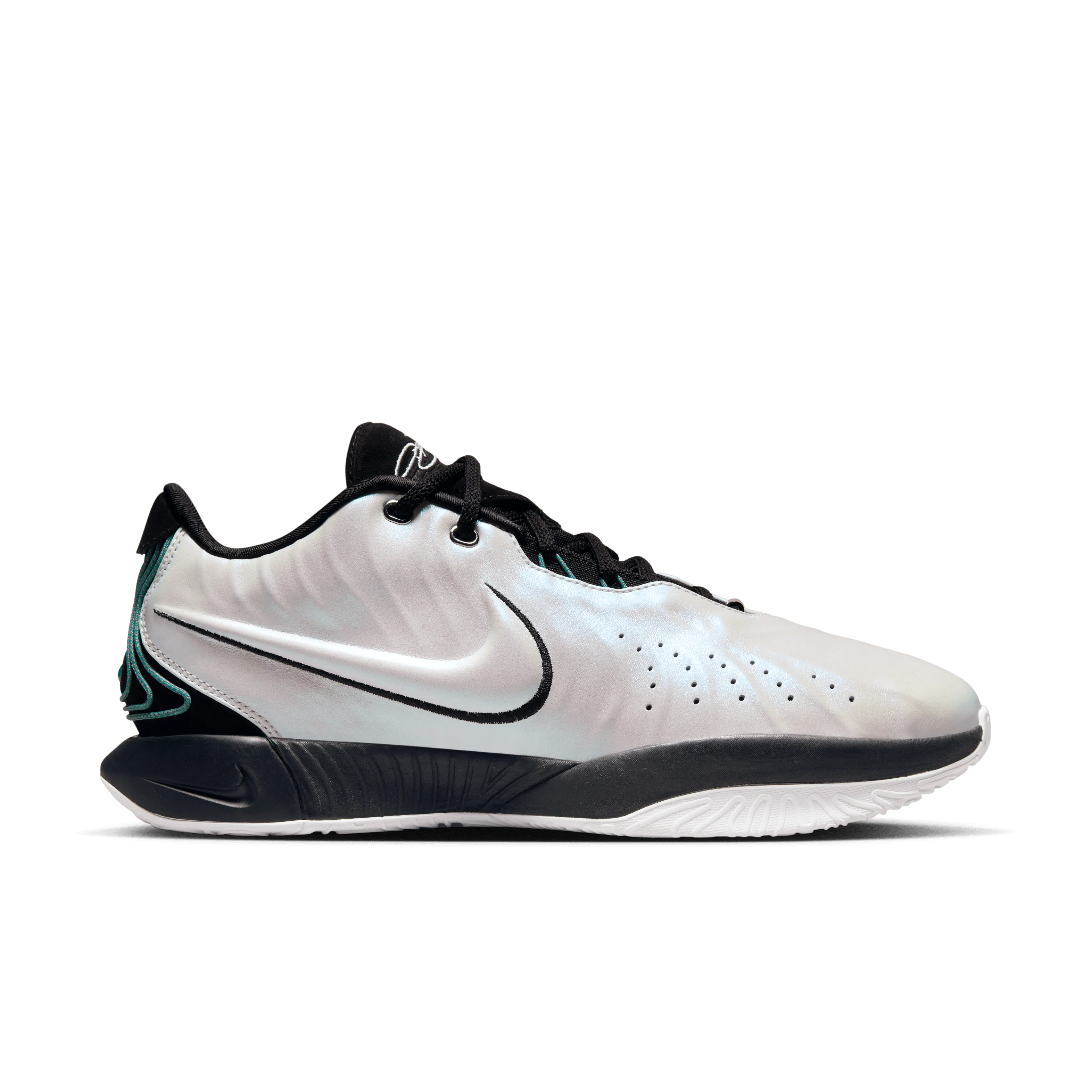 Nike - Men - Lebron XXI - White/Black