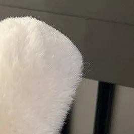 Non-slip Thick-sole Crossover Fuzzy Slippers