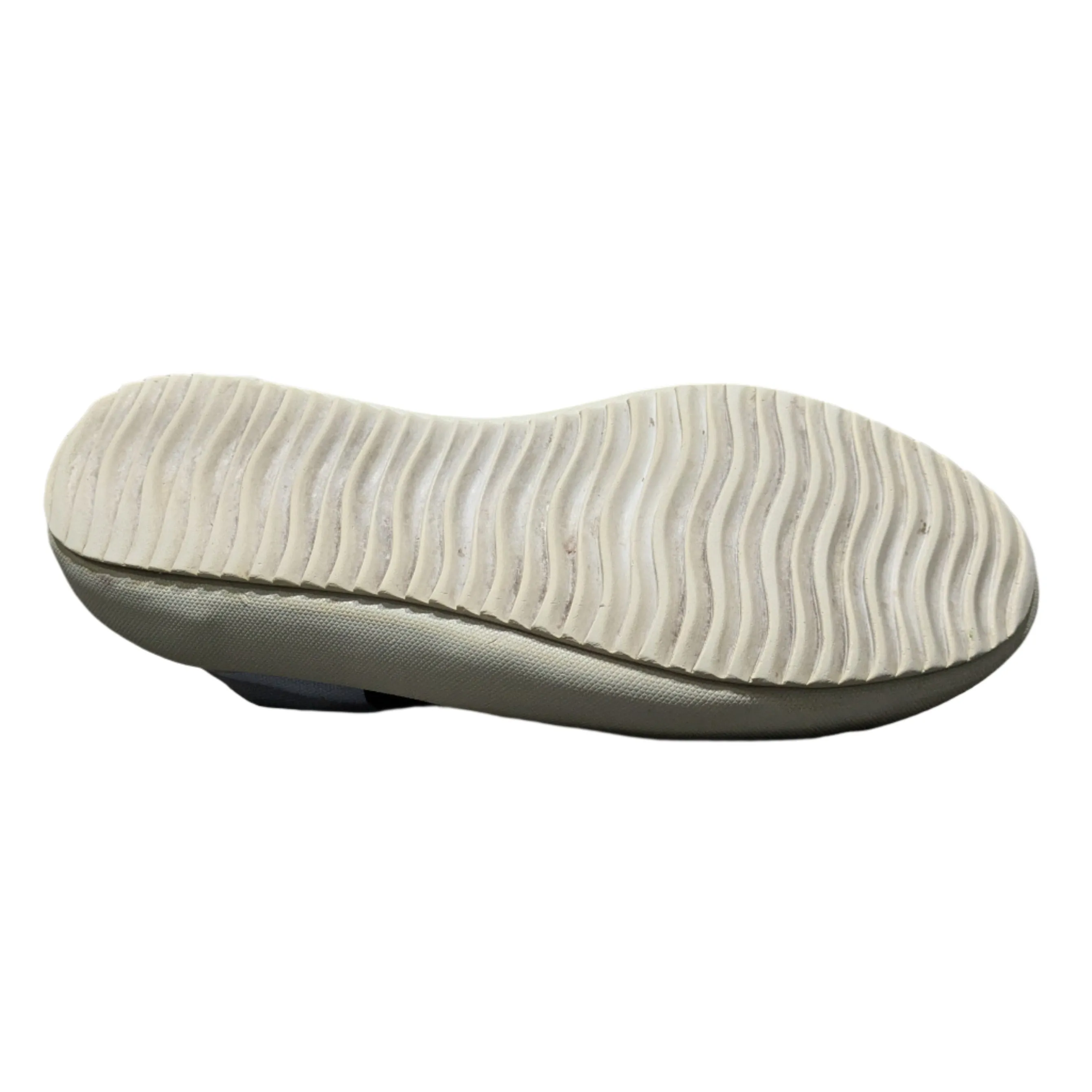 Veja Nova Canvas Sneakers in White Size UK 4 / EU 36 / US 6