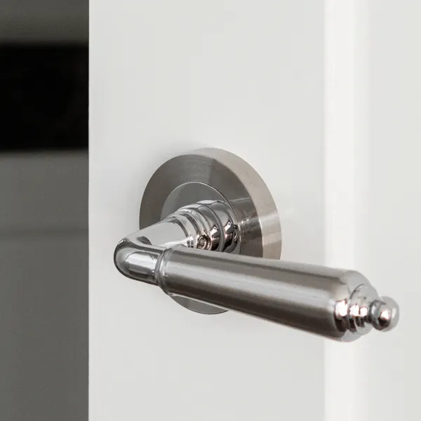 Zanda Oxford Entrance Set 70mm Key/Turn Brushed Nickel/Chrome
